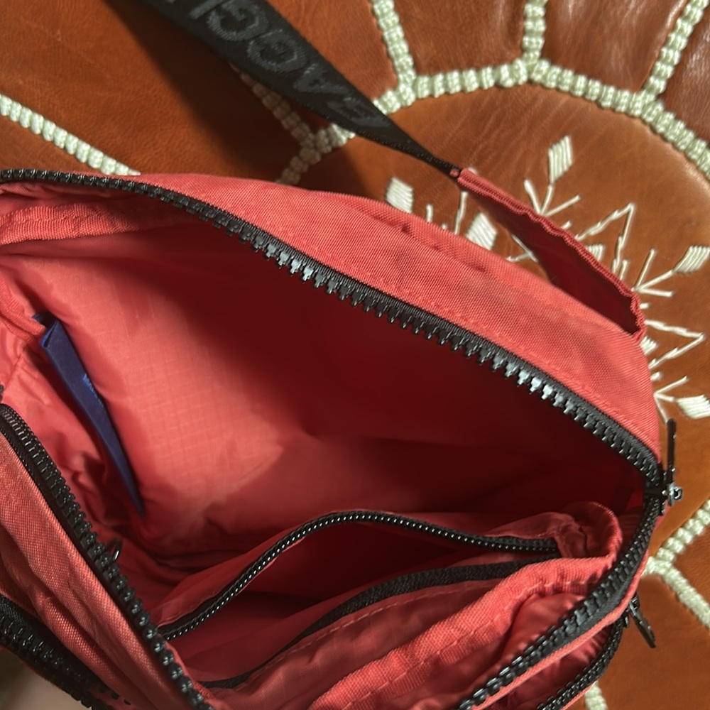 BAGGU ☁️ | Baked Apple Fanny Pack (OG release) - Picture 8 of 10